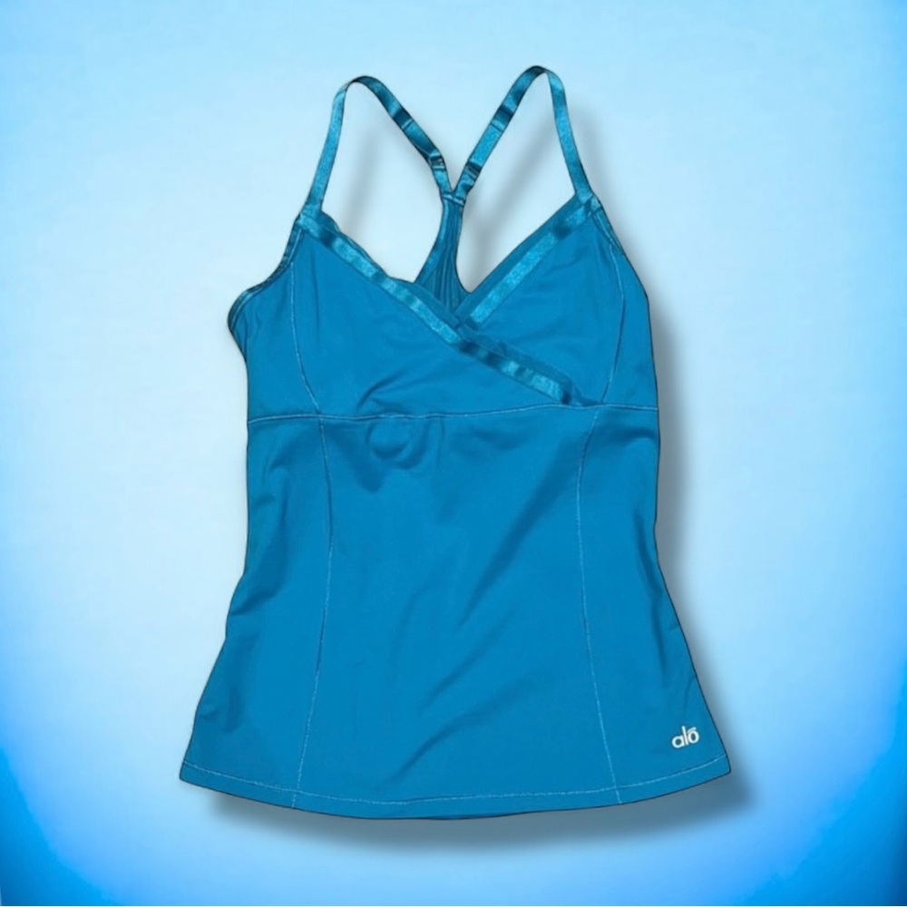 💞ALO YOGA Tank Cami Built-In Shelf Bra • VIBRANT TURQUOISE • Size MEDIUM